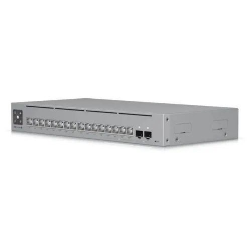 Коммутатор Ubiquiti USW-PRO-MAX-16-POE, управляемый