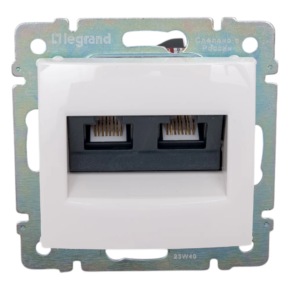 Розетка Legrand Valena 774247