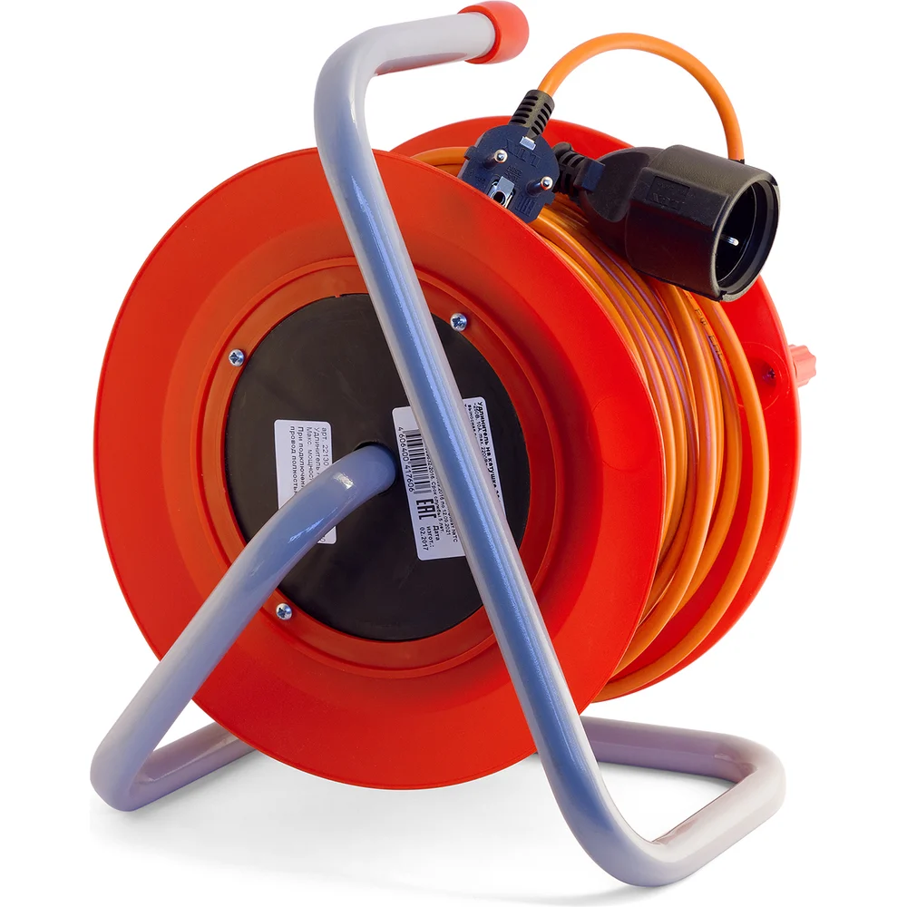 Силовой удлинитель на катушке LUX К1-Е-30 4606400417606