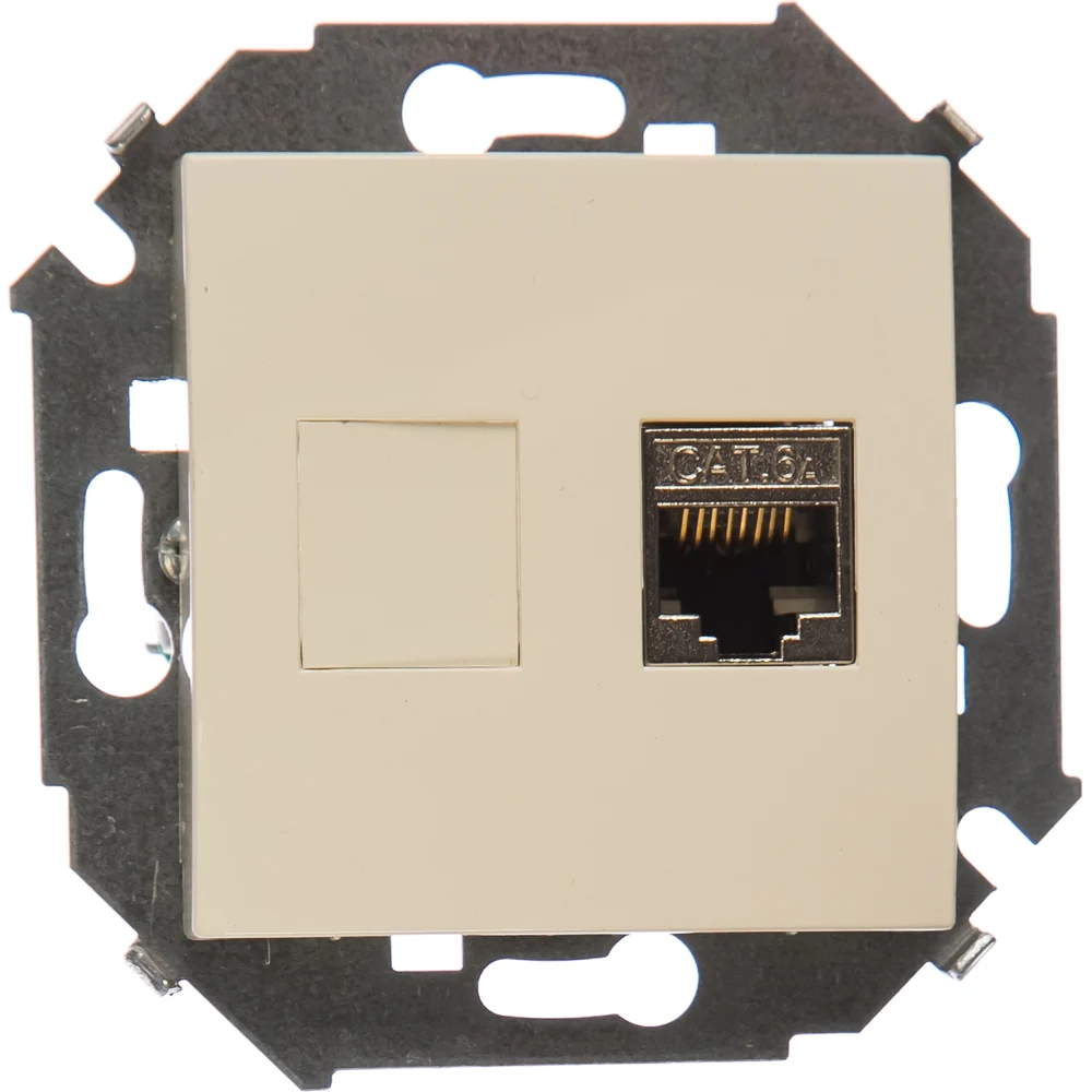 Компьютерная розетка Simon 1591563-031